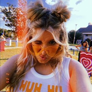 Meet your Posher, Lanie